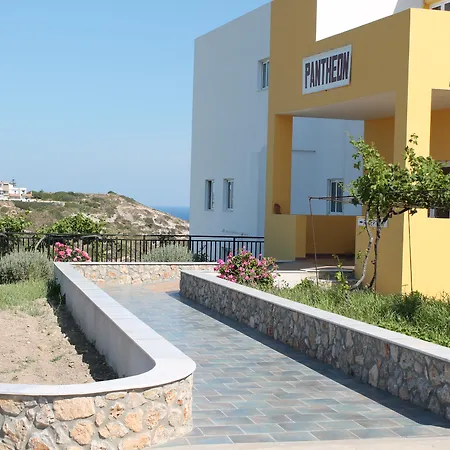 ホテル Pantheon 2*