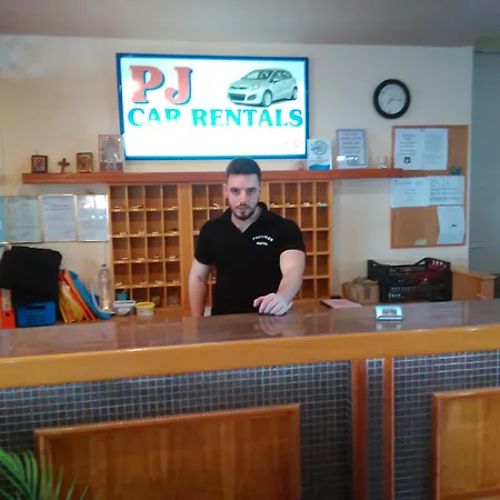 Pantheon מלון קפלוס